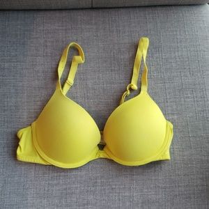 PINK Victoria's Secret Intimates & Sleepwear - Pink Victoria's Secret Yellow T-Shirt Push Up Bra. PINK Victoria's Secret Intimates & Sleepwear - Pink Victoria's Secret Yellow T-Shirt Push Up Bra.